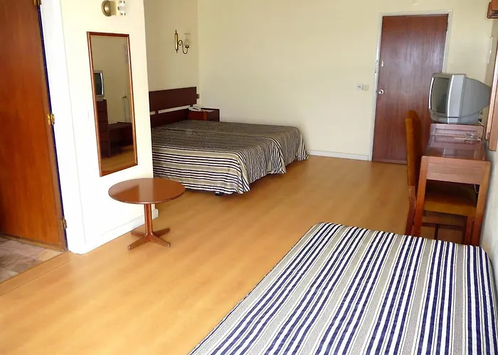 Отель Tamargueira Фигейра-да-Фош